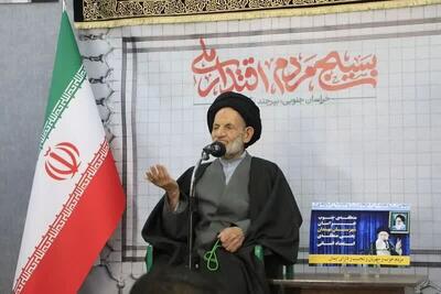  پرچم دین و عدالت با زنده نگه داشتن یاد شهدا بالا می‌رود