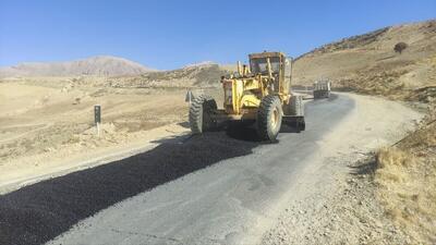  ایمنی محور شیخ محمود – سرچاه با ۴۰ تن آسفالت ارتقا یافت