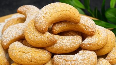  با آرد و تخم مرغ شیرینی عصرانه درست کنید / توی ۱ دقیقه ۵۰ تا درست کن