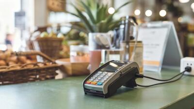  کارتخوان ثابت یا سیار؟ کدام برای فروشگاه شما بهتر است؟