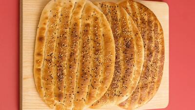  دیگه نان بربری نخر، بیا یادت بدم سه سوته نان بربری خوشمزه درست کنی !
