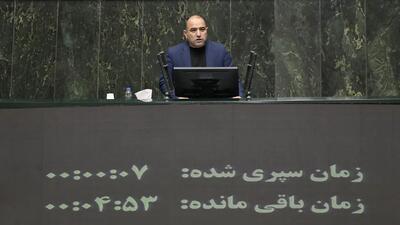  انتقاد تند یک نماینده از پزشکیان بابت مصوبه دولت؛ افزایش قیمت بنزین تنها راهکار نیست/ درِ لگن سازانی را که تحت عنوان خودروساز معرفی می‌شوند تخته کنید