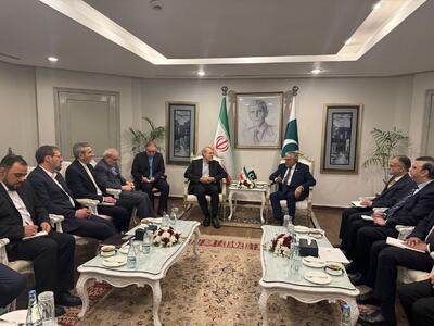  پنج راهکار برای خروج از بن‌بست اقتصادی ایران و پاکستان