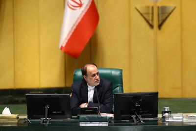  حاجی بابایی: روزی جامعه چنان رشدی می‌کند  که تمام جامعه در چارچوب تفکر بسیجی گام بردارند