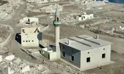  یک روستا با کلیسا و مسجد از زیر آب سد بیرون آمد + فیلم