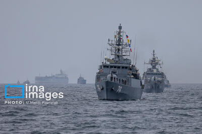  دریادار سیاری:نیروی دریایی ارتش دریا را از صحنه تهدید به میدان اقتدار بدل ساخته است