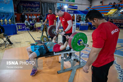  آغاز دومین دوره مسابقات پرس سینه کارگران کشور در اراک