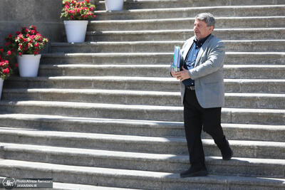  واکنش رییس شورای اطلاع رسانی دولت به فایل صوتی در مورد حجاب: آقای پزشکیان همواره تاکید داشته که گشت ارشاد یا حجاب‌بان نتیجه‌بخش نیست + واکنش دولت به ابلاغیه رهبری؛ تشکیل کمیته ویژه