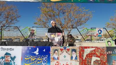  امام جمعه خلیل‌آباد:روحیه فاطمی و بسیجی باید در جامعه گسترش یابد