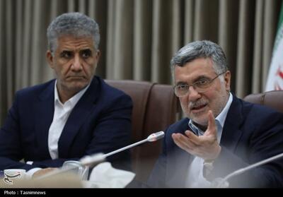  ابراز نگرانی وزیر بهداشت از کاهش نرخ باروری در قم؛ شاخص جمعیت به 1.64 رسید - پارس فوتبال