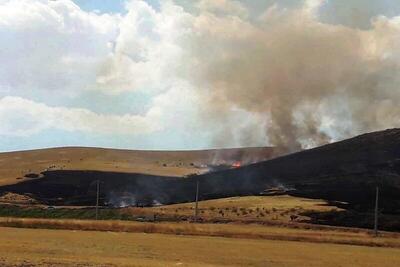  آتش‌سوزی مراتع روستای چراغ‌تپه تکاب مهار شد