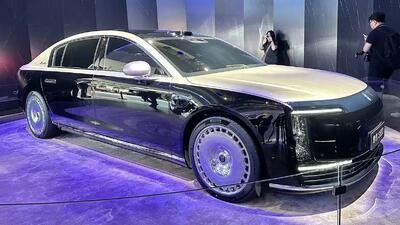  ورود مکسترو S800 به ایران؛ هر آنچه باید درباره رولزرویس چینی بدانید / عکس