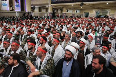  گزارش تصویری؛ مراسم روز بسیج در حسینیه امام خمینی(ره)