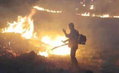  روایت مهار آتش سوزی در بیستون کرمانشاه