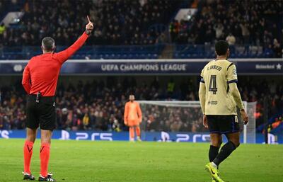  تکرار تاریخ؛ رونالد آرائوخو باز هم کمر بارسلونا را شکست / عکس