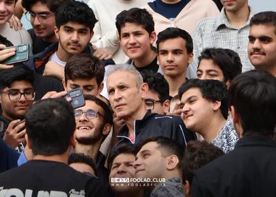  سلفی خاطره‌انگیز یحیی با دانش‌آموزان اهوازی
