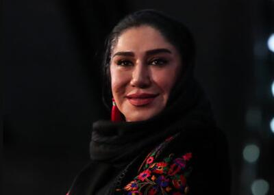  استایل پُر نقش و نگار نسیم ادبی جلب توجه کرد