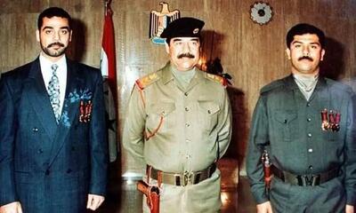  عدی پسر بی‌رحم صدام در حال موتورسواری با همسر و فرزندش؛ دهه ۶۰