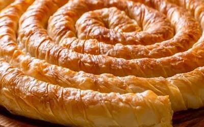  طرز تهیه بورک سیب زمینی / دستور پخت ساده ترین بورک سینی دار