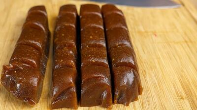  طرز تهیه آبنبات کاراملی کشدار فقط با ۳ ماده اولیه