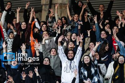  نخستین حضور زنان تماشاگر در ورزشگاه امام رضا (ع) مشهد