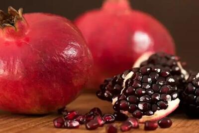  ۶۰ هکتار از اراضی باغات توچال پاکدشت به انار اختصاص دارد+فیلم