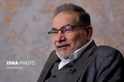  شمخانی: نیروی دریایی قدرتی است که معادلات را بازنویسی می‌کند