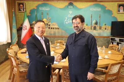  توسعه همکاری‌های اقتصادی و زیست‌محیطی قم و چین