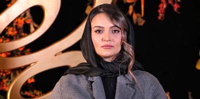  انتقاد نیلوفر پارسا بازیگر سریال آوای باران از رواج بلک فرایدی در ایران