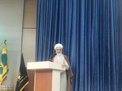  دشمنان می‌خواهند جمهوری اسلامی را از مسیر خود منحرف کنند