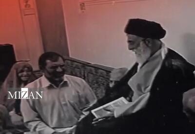  روایتی از حضور رهبر انقلاب در منزل یک شهید کرمانی با همراهی شهید حاج قاسم سلیمانی در سال ۱۳۸۴
