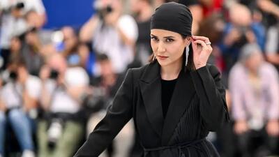  عکس جنجالی پریناز ایزدیار با لباسی عجیب در کنار شروین!