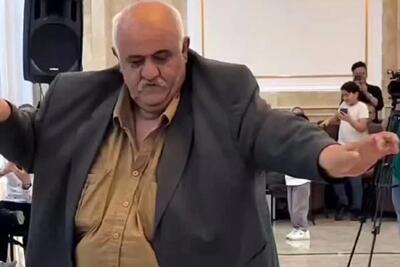  آواز شاد؛ پیرمرد درشت اندام چه رقص اسلوموشنی تو عروسی میره قدم قدم