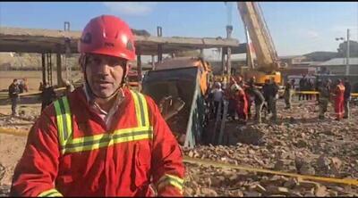  جزئیات سانحه دلخراش فرو رفتن کامیون در گودال