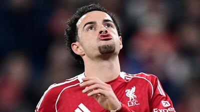  خشم جونز: در وضعیت کثافتی قرار داریم؛ هرگز لیورپول را این‌طوری ندیده بودم!