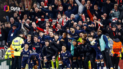  پی‌ اس‌ وی آیندهوون، دومین تیم اروپایی با زدن 4+ گل در خانه لیورپول