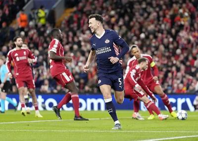  شروع فاجعه لیورپول: پی‌اس‌وی در آنفیلد گل زد!