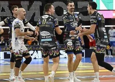  پرستاره‌‌ترین تیم دنیا فورا از بحران خارج شد