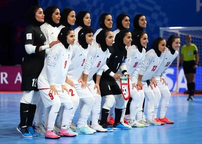  امضای بازیکنان فولاد هرمزگان به برد تاریخی جام‌جهانی