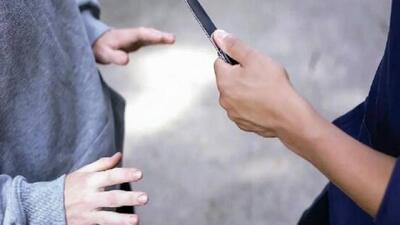  سرقت به عنف و زورگیری از جرایم سنگین محسوب می‌شود