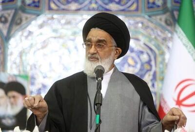  امام جمعه‌ قم: برخی جریان‌ها با ایجاد زمینه‌هایی، موجب گسترش ناهنجاری‌ها و مشکلات اجتماعی می‌شوند