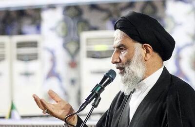  تعبیر امام جمعه اهواز از جنگ ایران و اسرائیل: چاقوکشی کردند و اوباش‌بازی درآوردند، اما کتک خوردند و با دست خالی برگشتند