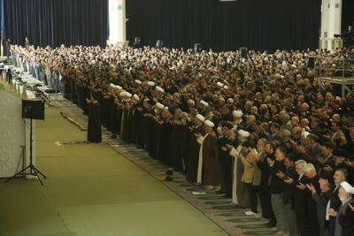  گزارش تصویری : نماز جمعه تهران به امامت حجت‌الاسلام ابوترابی‌فرد