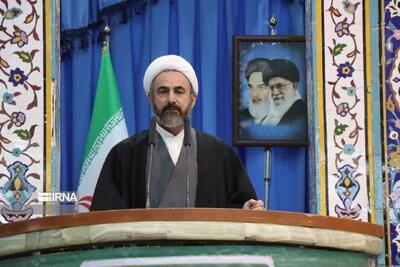 امام‌جمعه ایلام: وحدت ملی و حمایت از دولت راهبرد اصلی مقابله با دشمنان است