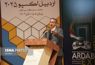  همایش سرمایه‌گذاری نقطه آغاز سرمایه‌گذاری‌های پایدار در اردبیل باشد