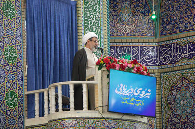  امام جمعه کرمان: اختلاف سیاسی نباید منجر به نزاع شود/ همه پای مصالح کشور بایستیم