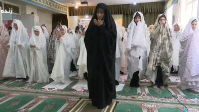  شرط مهم برای امام جماعت زن که کمتر می‌دانیم
