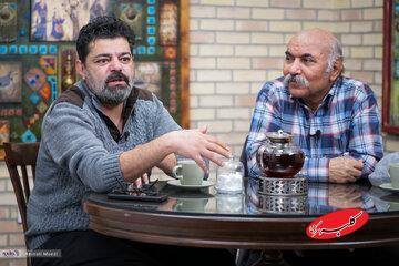  فیلمی برای بالا ماندن پرچم سینه‌سوخته‌ها/ یک کتک‌خور چه‌طور کتک‌زن می‌شود؟/ کارگردانی که پشت صحنه سینما، روابط آدم‌هایش و اتفاقات آن برایش مهم است - کلبه سرگرمی