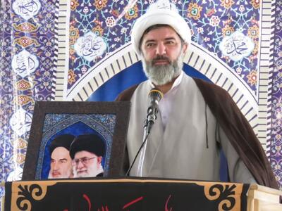  امام جمعه دیباج: عبور از بحران‌ها در گرو وحدت و همدلی دولت و ملت است