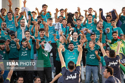  پرسپولیس با کمک داور برد - پارس فوتبال